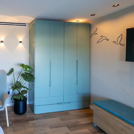 Sea View Stylish 1Br With Balcony By Beachfront Stay Herzelia Eksteriør bilde